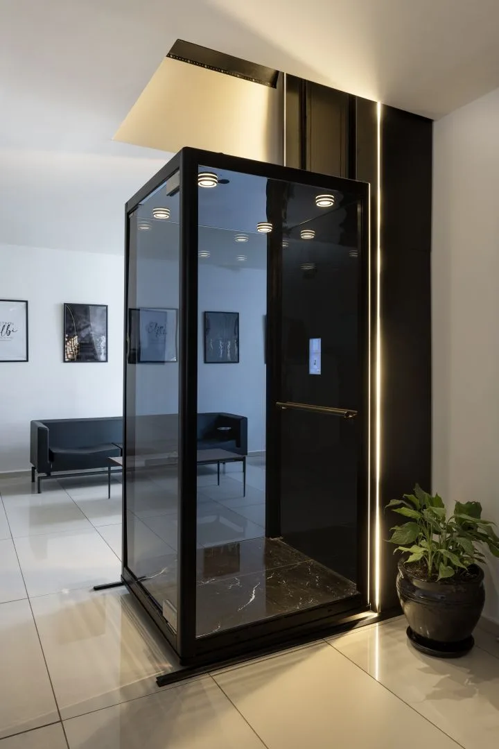 AKE Homelift cam kabin ve taşıyıcı çerçeve detayı