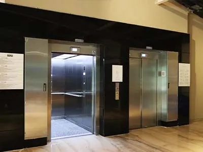 Nirvana Cosmopolitan Hotel asansör uygulaması